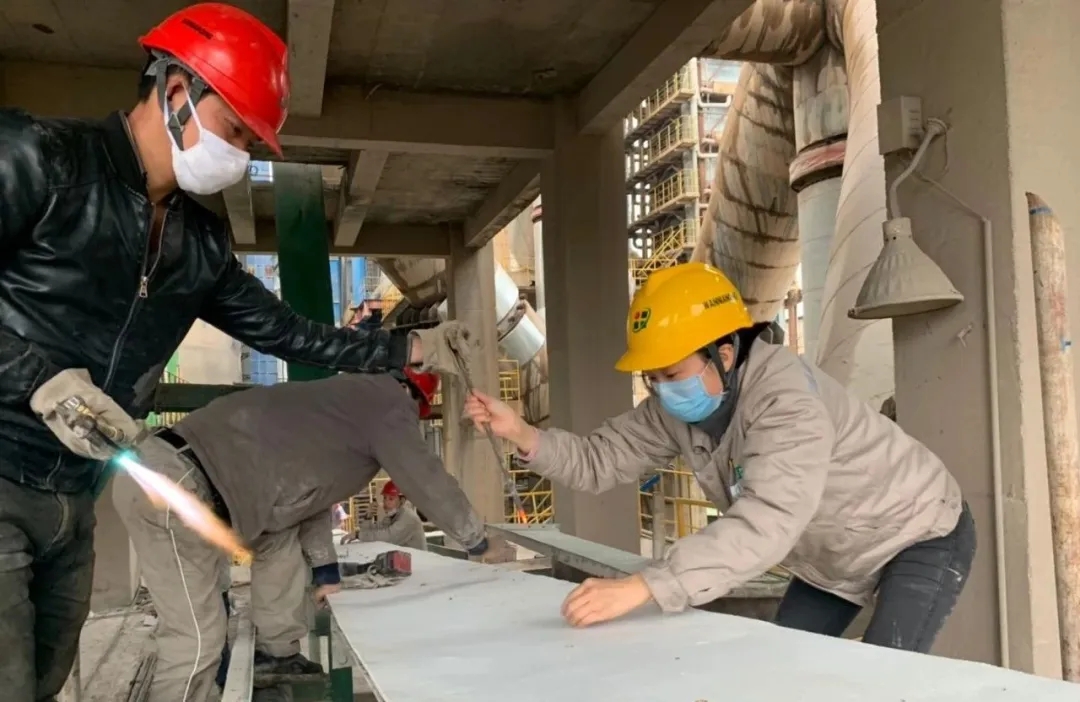 戰(zhàn)“疫”中的鏗鏘玫瑰——記玉山公司行政部/黨群工作部副部長(zhǎng)余萍